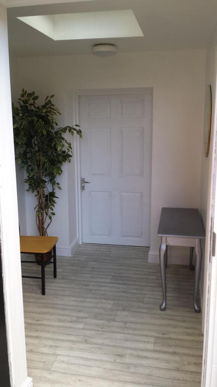 The Cabin Saracens Head Chapel St. Leonards Exterior foto