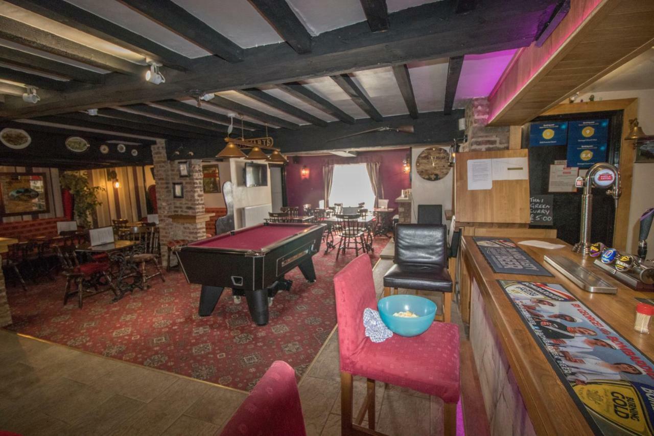 The Cabin Saracens Head Chapel St. Leonards Exterior foto