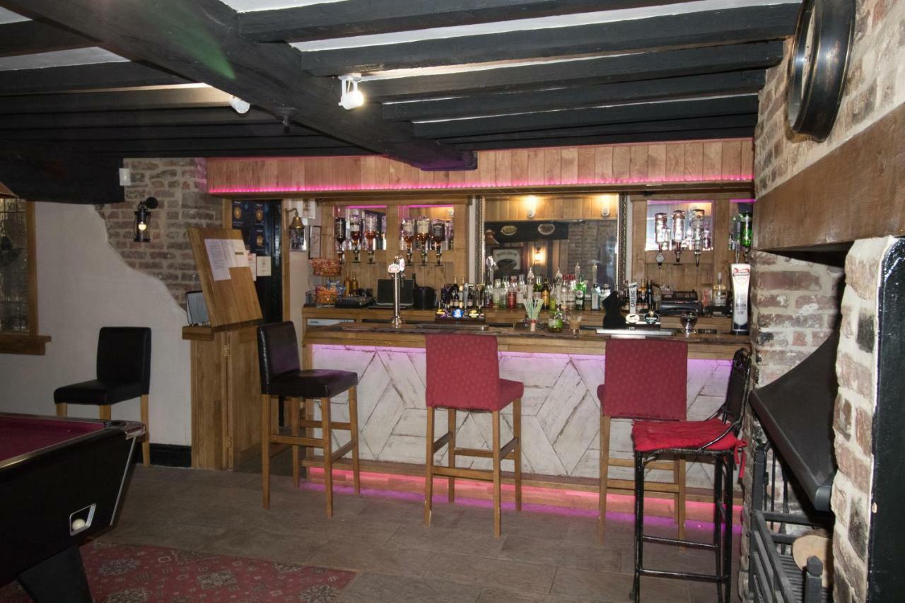 The Cabin Saracens Head Chapel St. Leonards Exterior foto