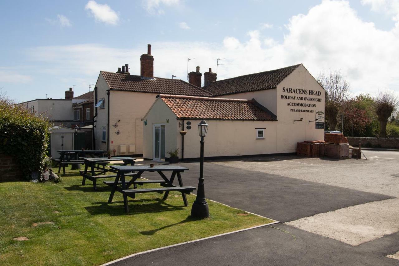 The Cabin Saracens Head Chapel St. Leonards Exterior foto